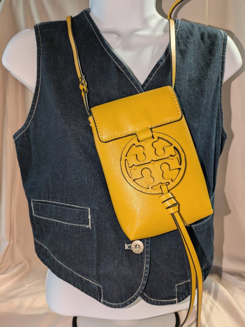 Tory Burch Nano yellow Crossbody bag EUC